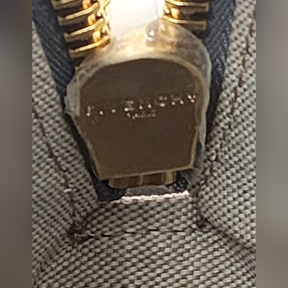 Givenchy handbag - Picture 11 of 17